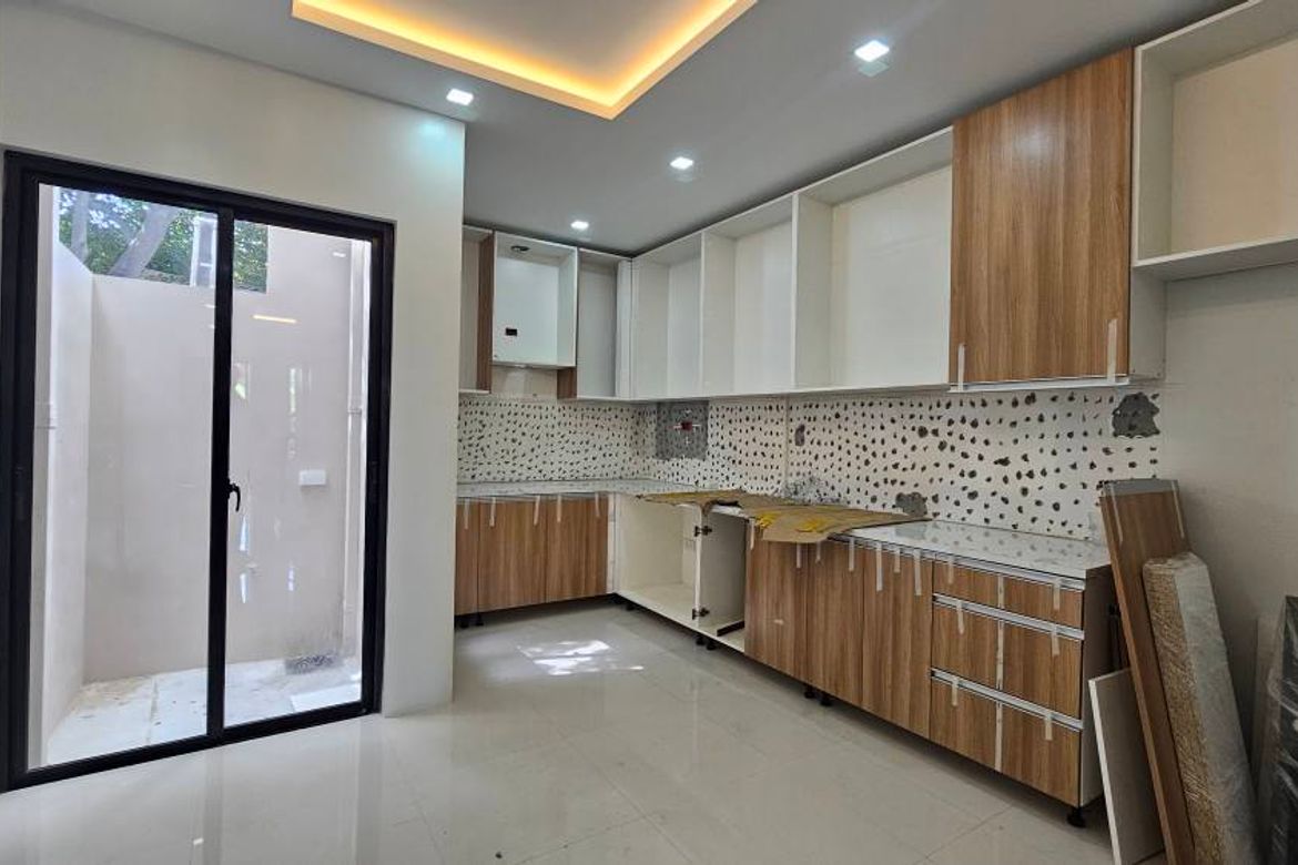 4 Bedroom Townhouse for Sale in Almanza Uno, Las Piñas, Metro Manila – photo 4