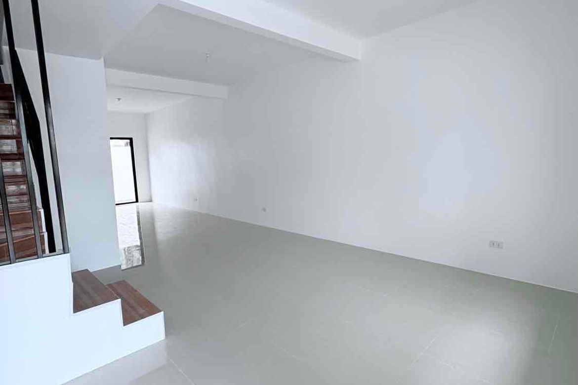 4 Bedroom Townhouse for Sale in Almanza Uno, Las Piñas, Metro Manila – photo 3