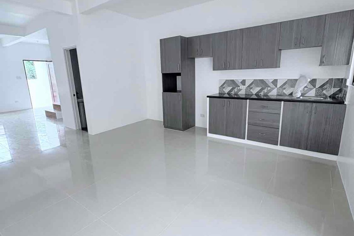 4 Bedroom Townhouse for Sale in Almanza Uno, Las Piñas, Metro Manila – photo 8
