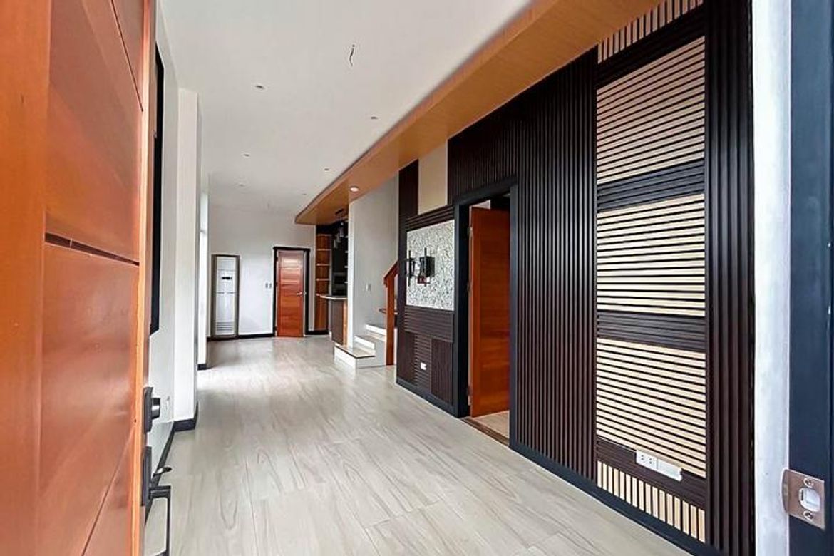4 Bedroom Townhouse for Sale in Apas, Cebu City, Cebu – photo 8