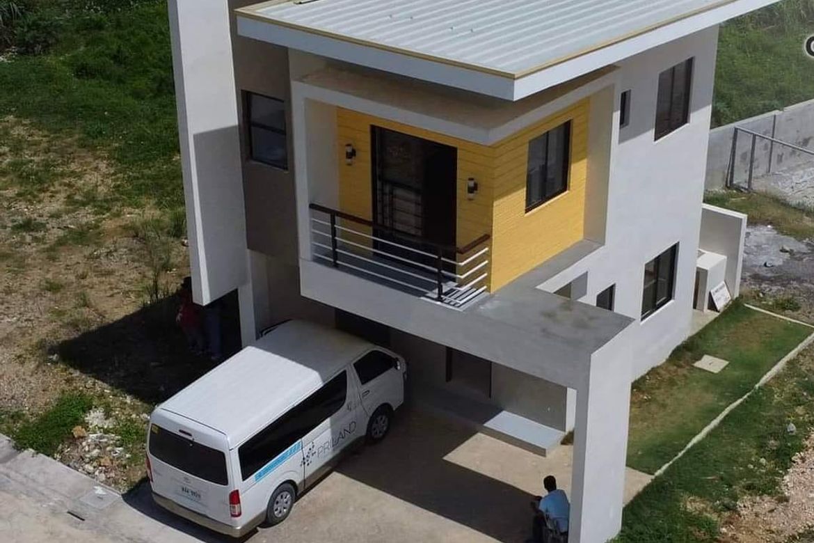 4 Bedroom Townhouse for Sale in Babag, Lapu-Lapu, Cebu – photo 2
