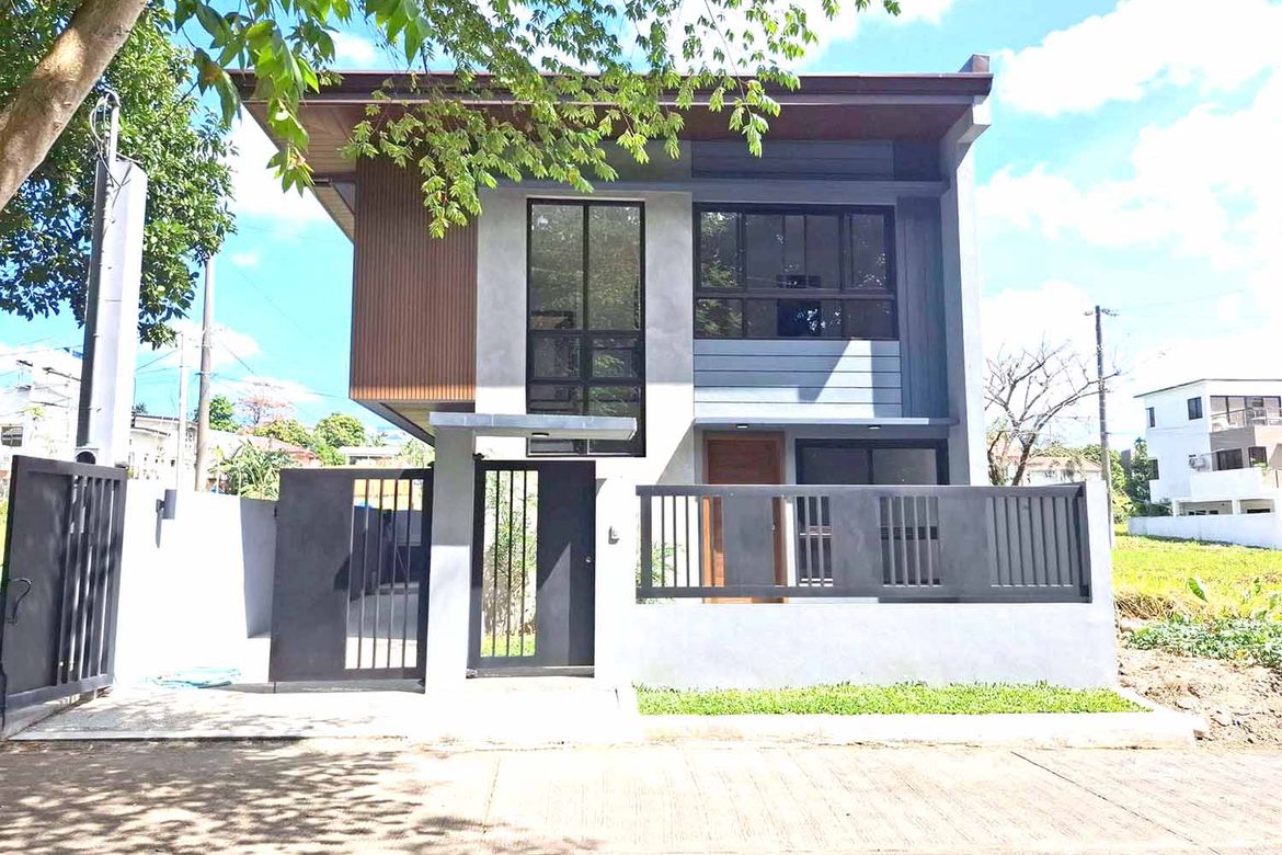 4 Bedroom Townhouse for Sale in Bagong Silangan, Quezon City, Metro Manila