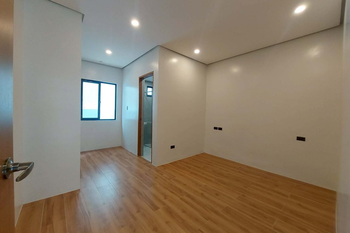 4 Bedroom Townhouse for Sale in Bahay Toro, Quezon City, Metro Manila – photo 7