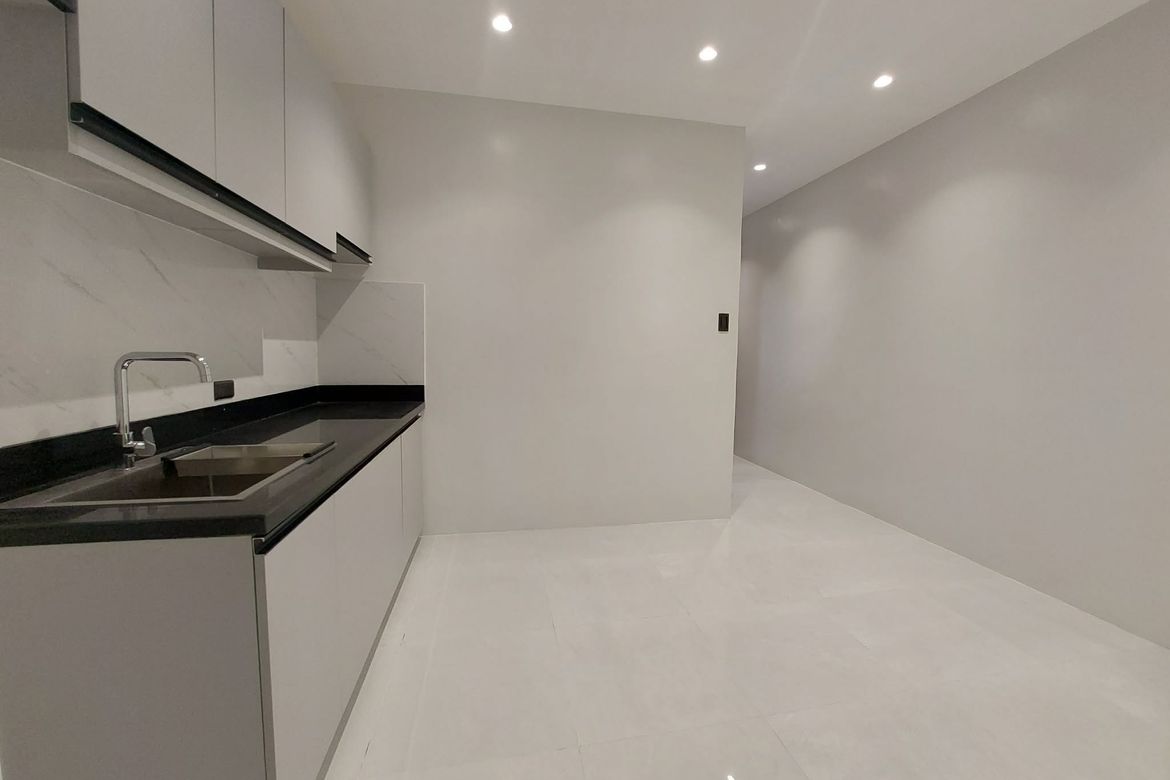 4 Bedroom Townhouse for Sale in Bahay Toro, Quezon City, Metro Manila – photo 8