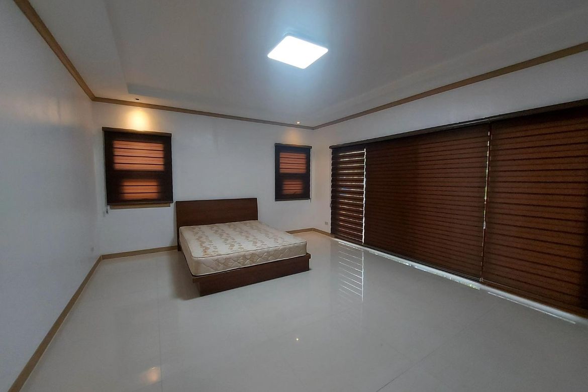 4 Bedroom Townhouse for Sale in Balibago, Angeles, Pampanga – photo 2