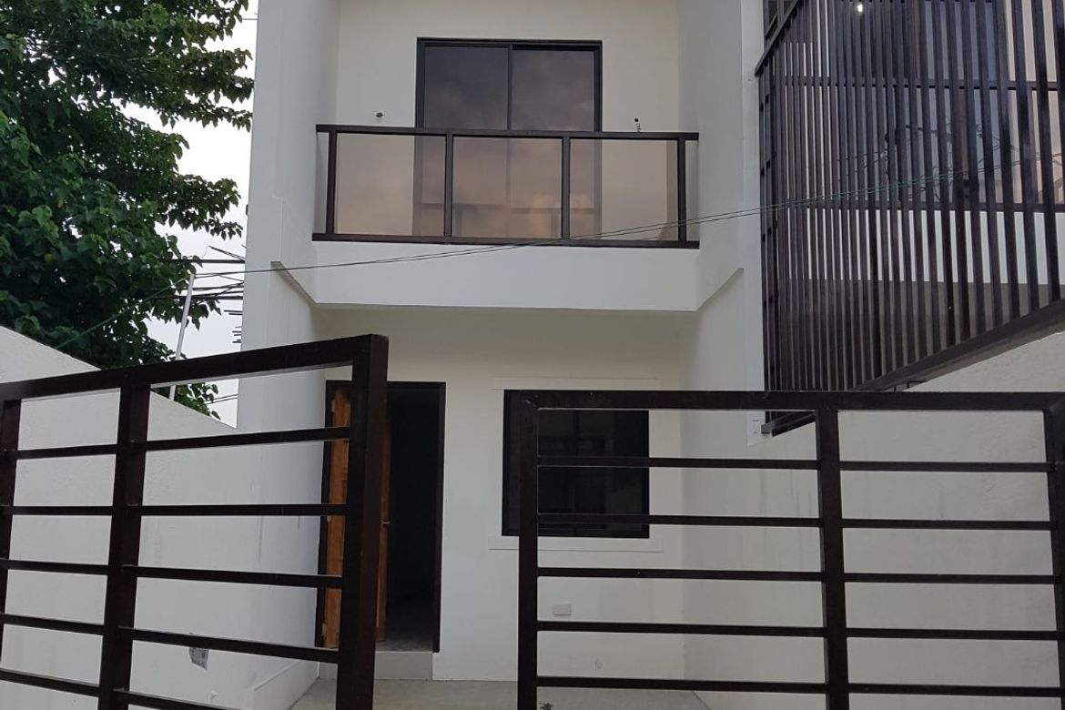 4 Bedroom Townhouse for Sale in Barangay 174, Caloocan, Metro Manila – photo 2