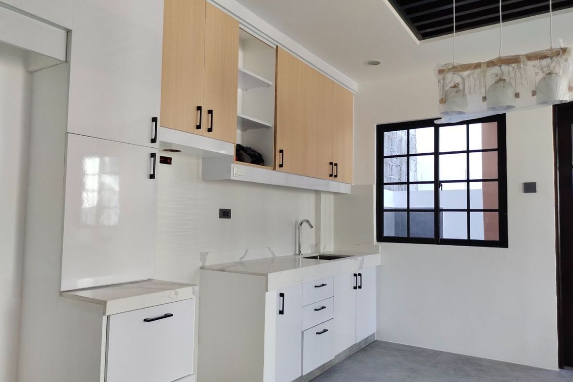 4 Bedroom Townhouse for Sale in Barangay 174, Caloocan, Metro Manila – photo 8