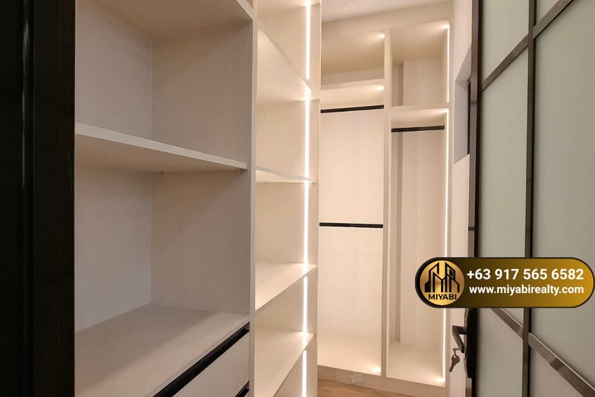 4 Bedroom Townhouse for Sale in Batasan Hills, Quezon City, Metro Manila – photo 6