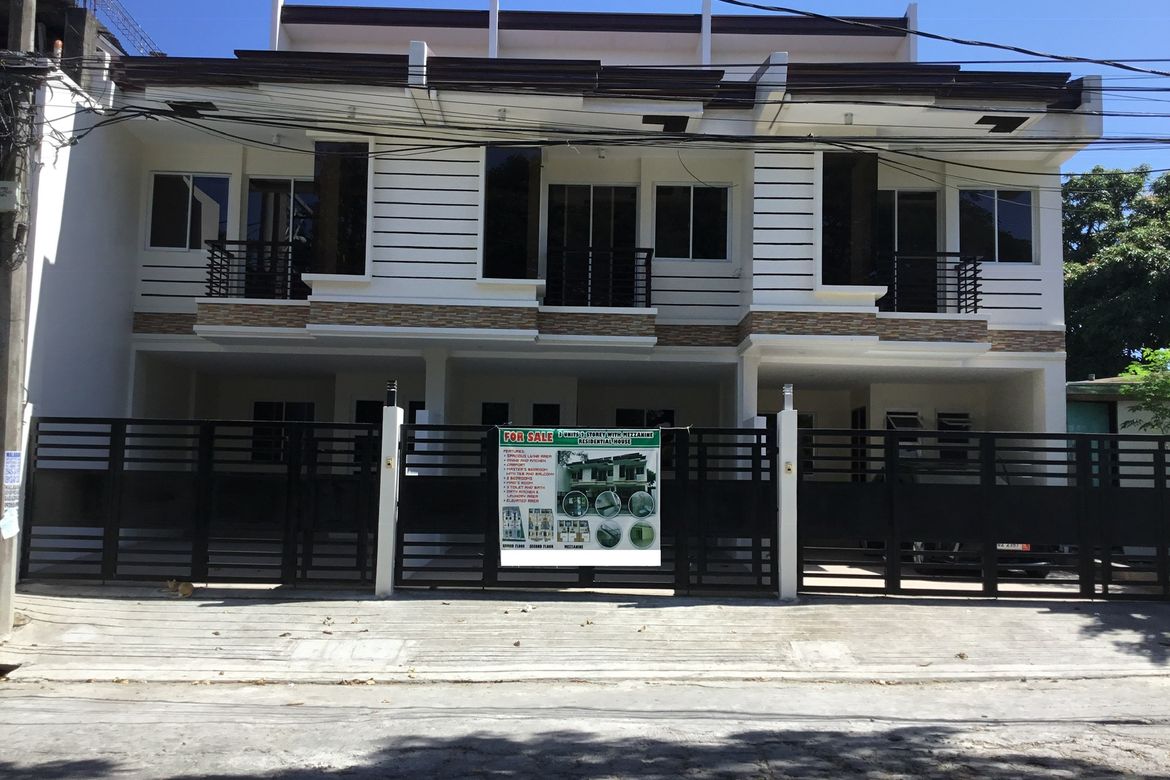 4 Bedroom Townhouse for Sale in BF Homes, Parañaque, Metro Manila – photo 2
