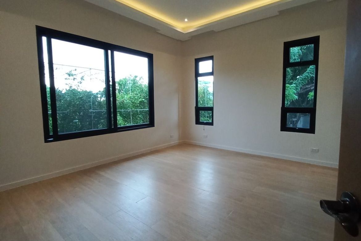 4 Bedroom Townhouse for Sale in BF Homes, Parañaque, Metro Manila – photo 5