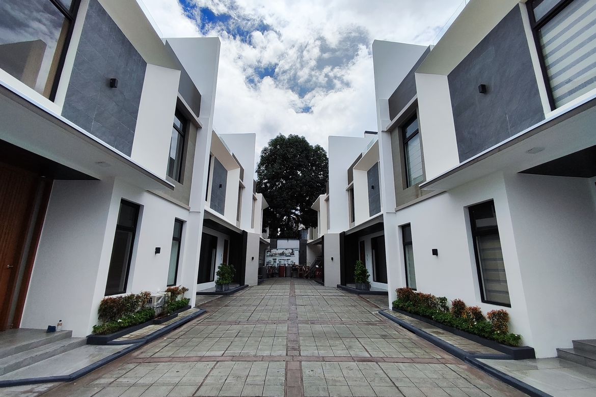 4 Bedroom Townhouse for Sale in BF Homes, Parañaque, Metro Manila – photo 3