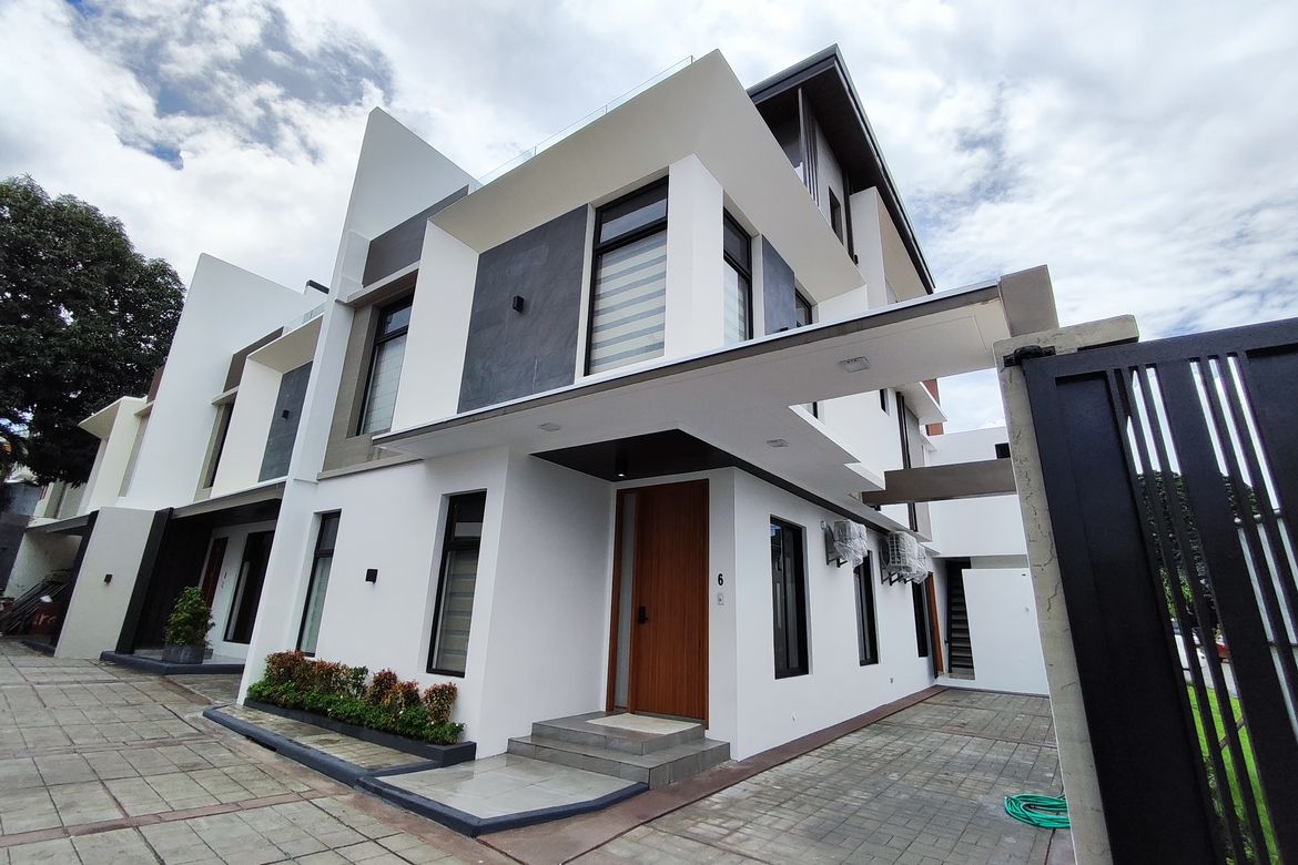 4 Bedroom Townhouse for Sale in BF Homes, Parañaque, Metro Manila – photo 4