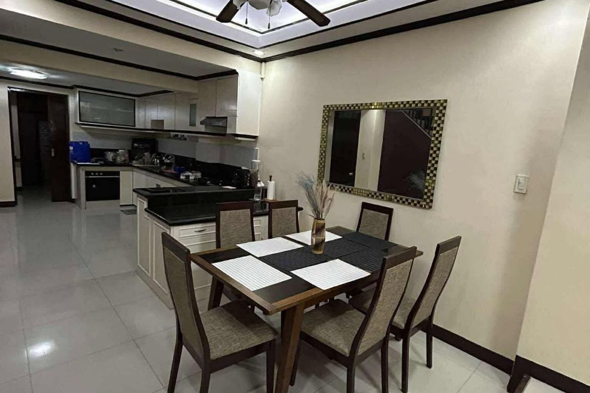 4 Bedroom Townhouse for Sale in BF Resort, Las Piñas, Metro Manila – photo 2