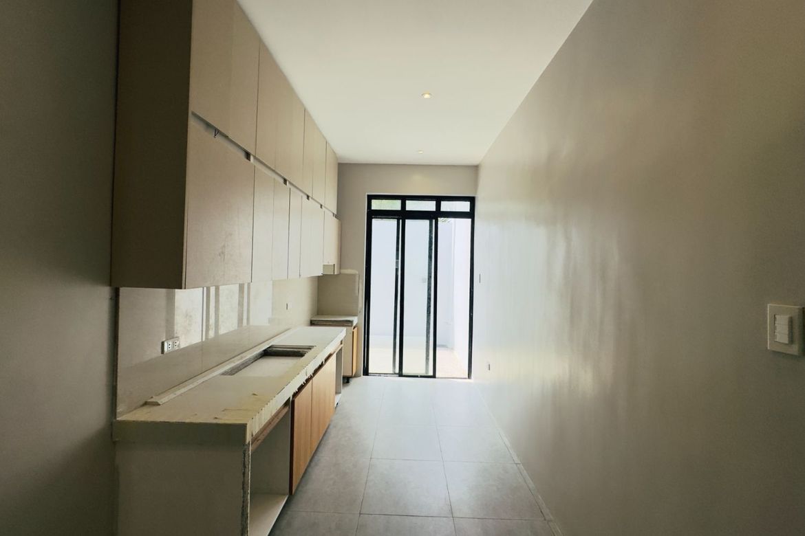 4 Bedroom Townhouse for Sale in BF Resort Village, Talon Dos, Las Piñas, Metro Manila – photo 8