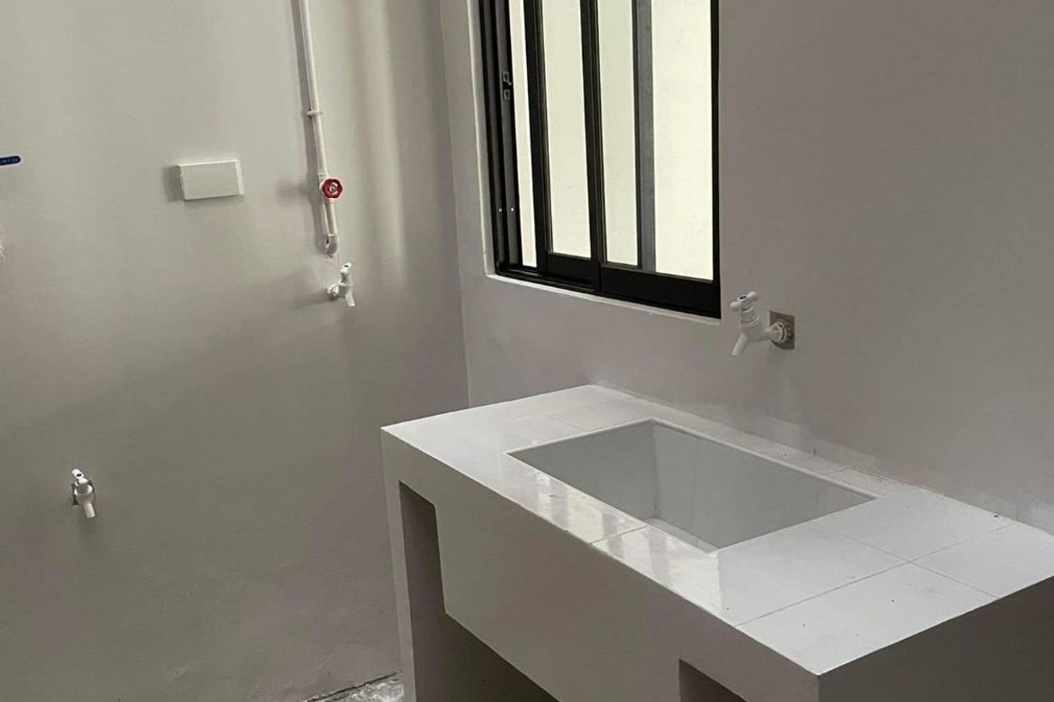 4 Bedroom Townhouse for Sale in Canduman, Mandaue, Cebu – photo 6