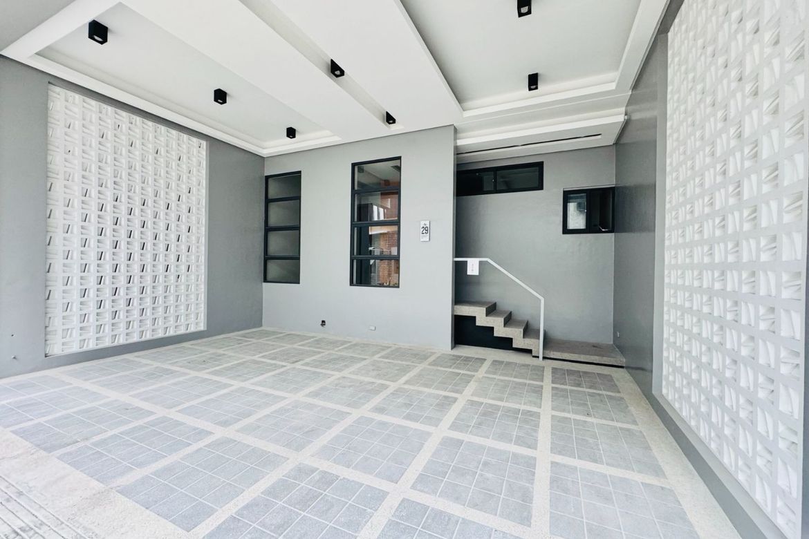 4 Bedroom Townhouse for Sale in Corazon de Jesus, San Juan, Metro Manila near LRT-2 J. Ruiz – photo 7