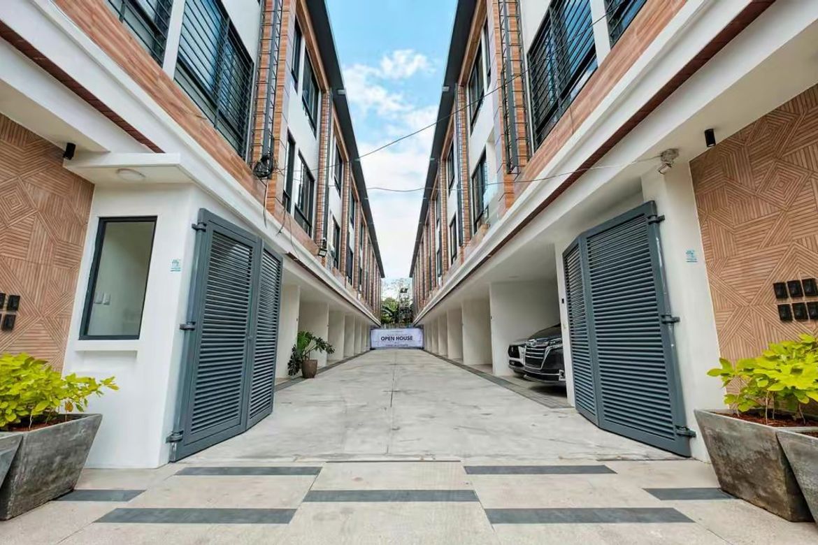 4 Bedroom Townhouse for Sale in Fairview, Quezon City, Metro Manila – photo 3