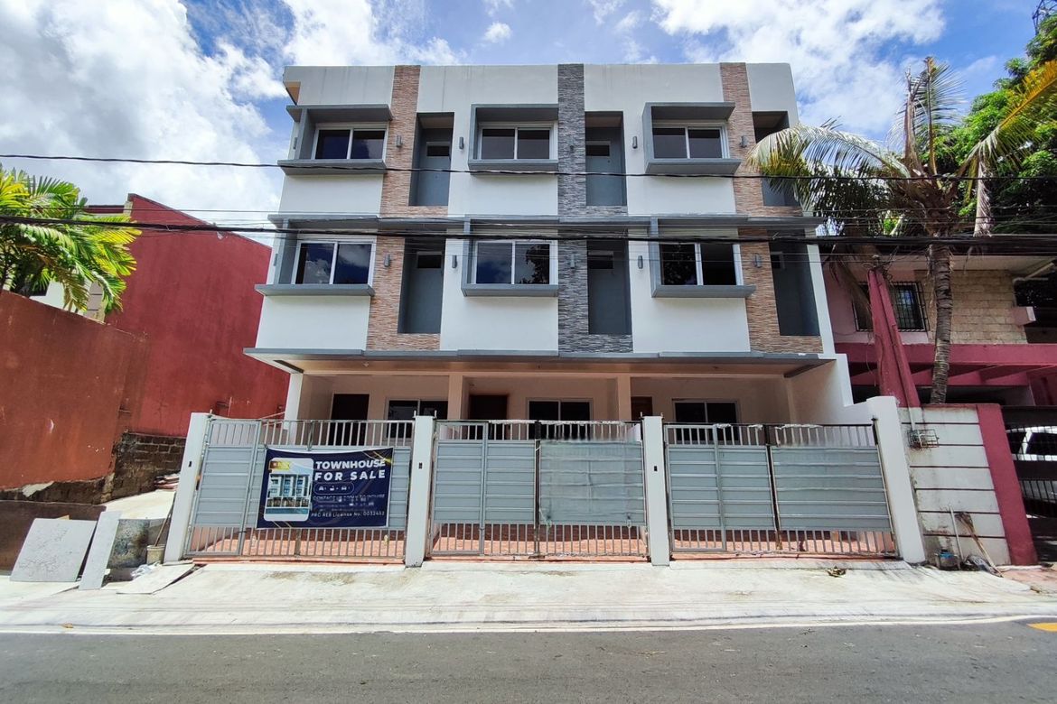4 Bedroom Townhouse for Sale in Fortune, Marikina, Metro Manila