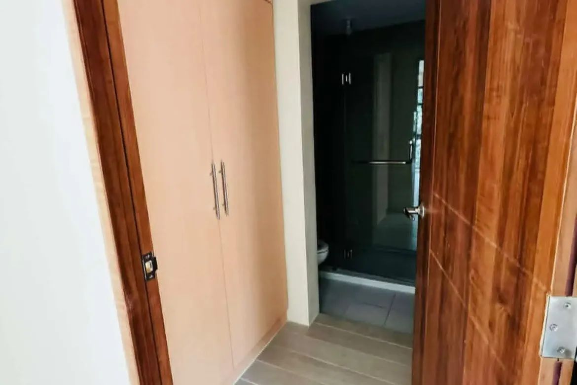 4 Bedroom Townhouse for Sale in GOLFHILL GARDENS, Ramon Magsaysay, Quezon City, Metro Manila near LRT-1 Roosevelt – photo 5
