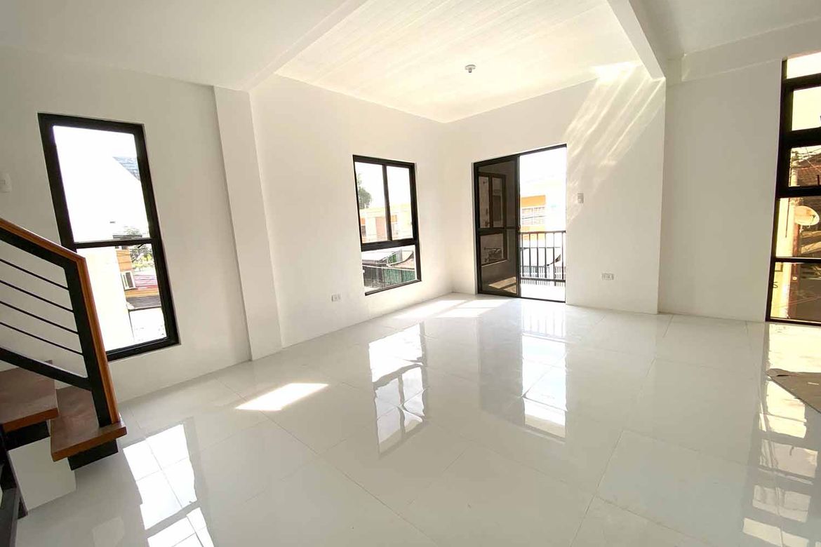4 Bedroom Townhouse for Sale in Guitnang Bayan I, San Mateo, Rizal – photo 3
