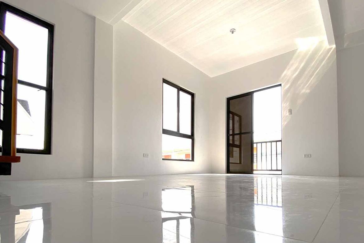 4 Bedroom Townhouse for Sale in Guitnang Bayan I, San Mateo, Rizal – photo 4