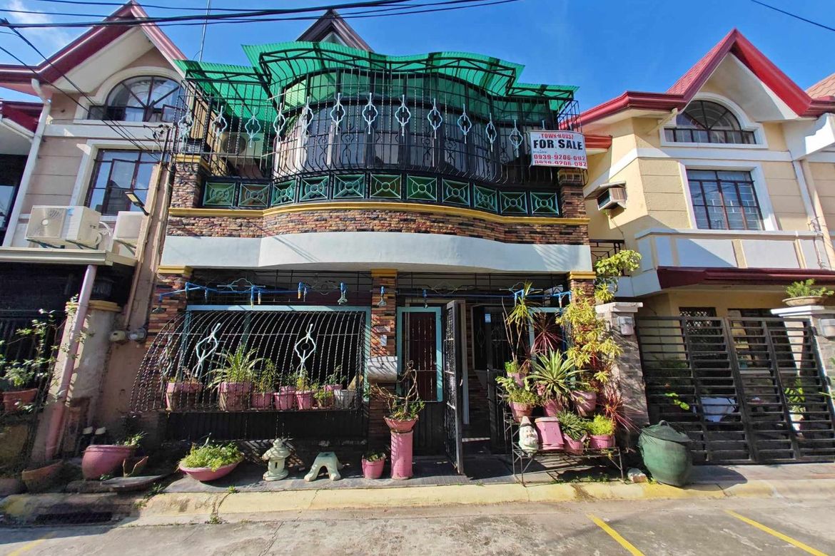 4 Bedroom Townhouse for Sale in Habay I, Bacoor, Cavite