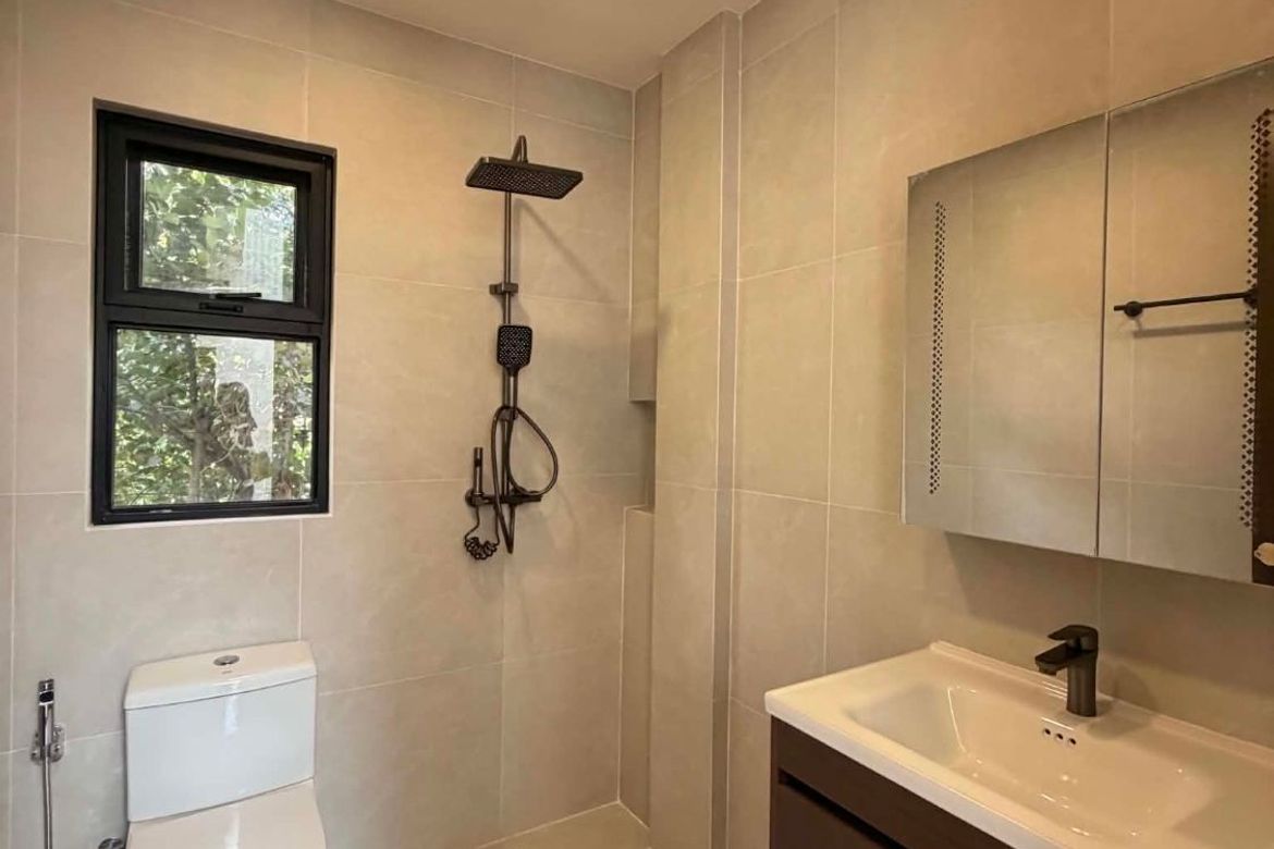 4 Bedroom Townhouse for Sale in Industrial Valley, Marikina, Metro Manila near LRT-2 Santolan – photo 7