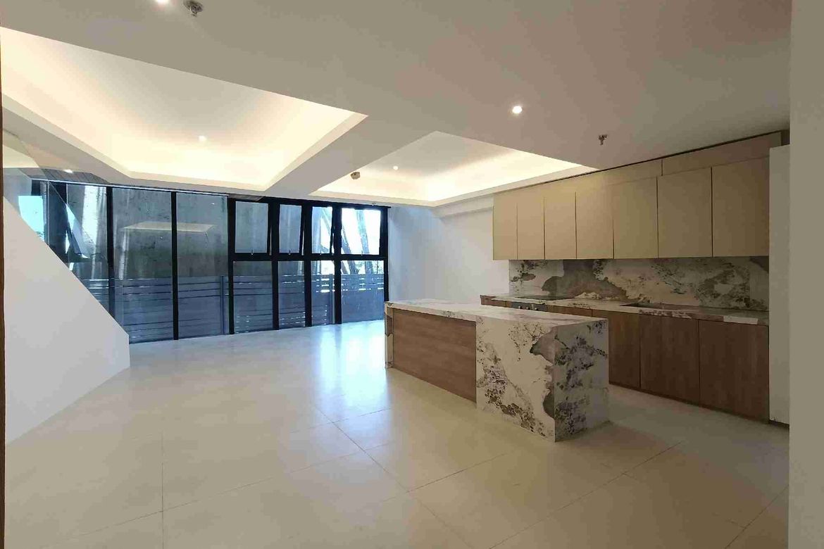 4 Bedroom Townhouse for Sale in Kapitolyo, Pasig, Metro Manila
