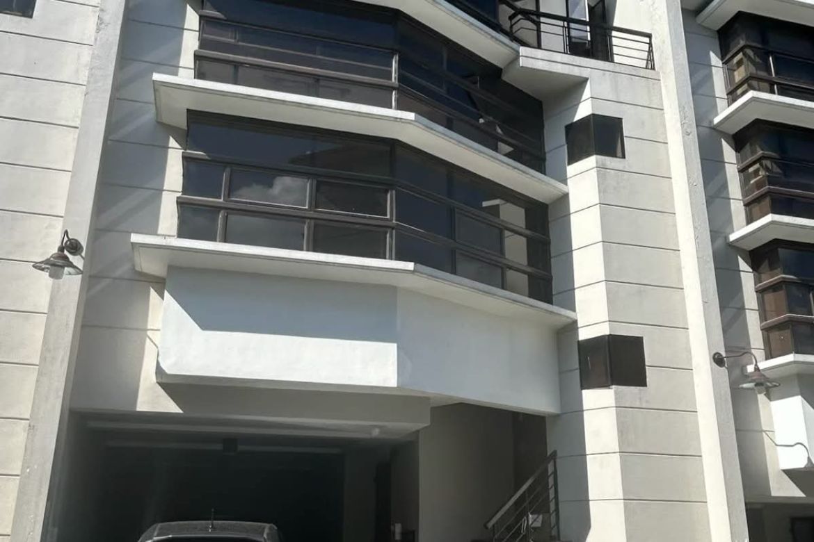 4 Bedroom Townhouse for Sale in Kapitolyo, Pasig, Metro Manila – photo 3
