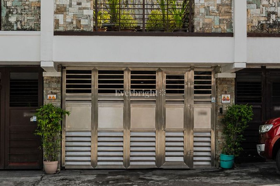 4 Bedroom Townhouse for Sale in Kapitolyo, Pasig, Metro Manila