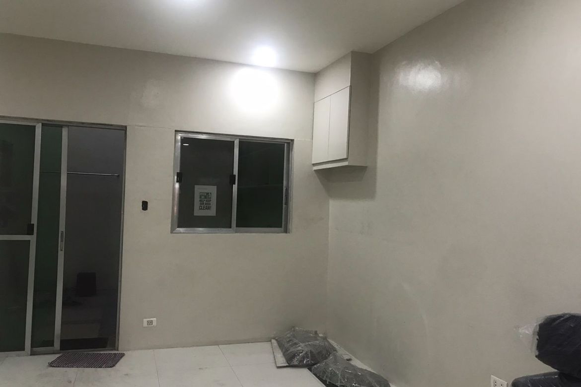 4 Bedroom Townhouse for Sale in Laging Handa, Quezon City, Metro Manila near MRT-3 Kamuning – photo 3