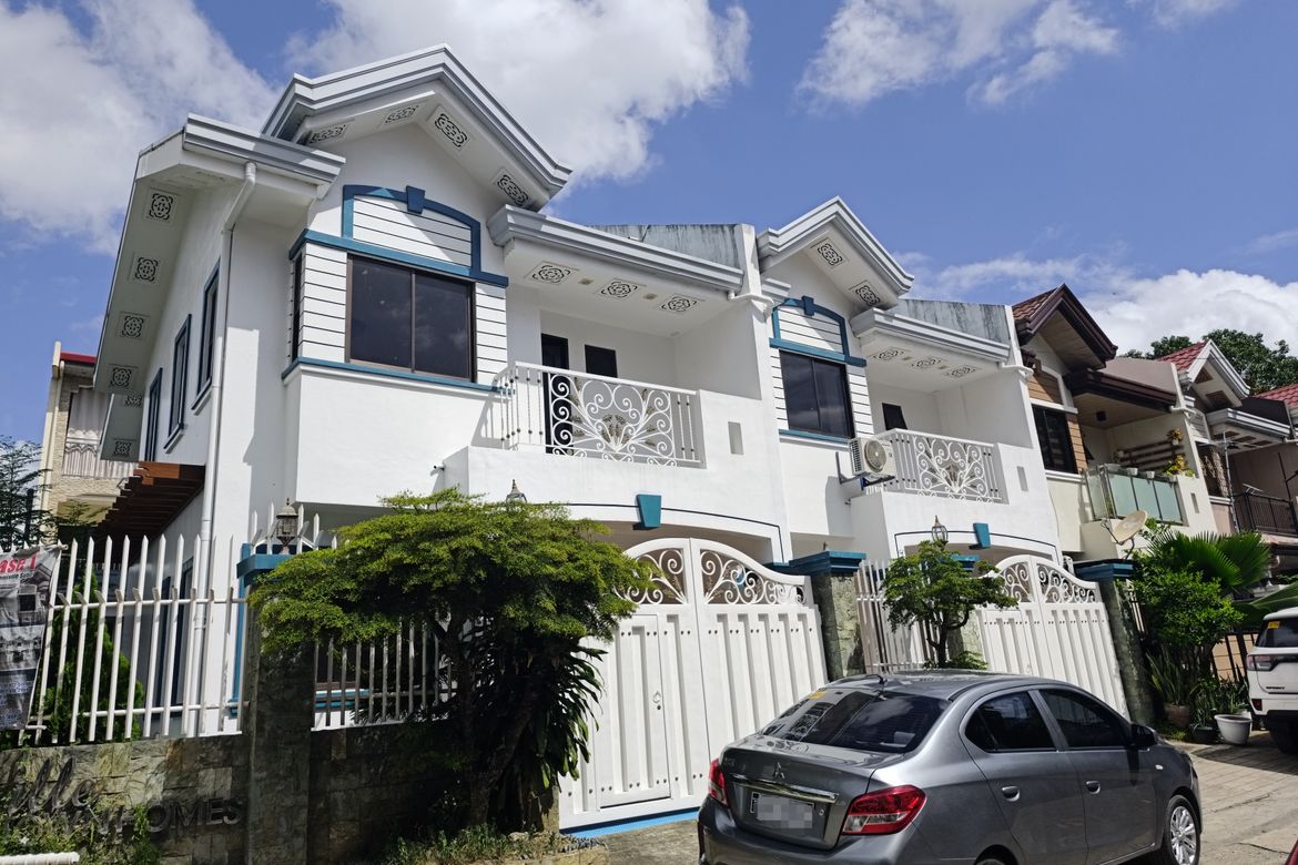 4 Bedroom Townhouse for Sale in Lahug, Cebu City, Cebu