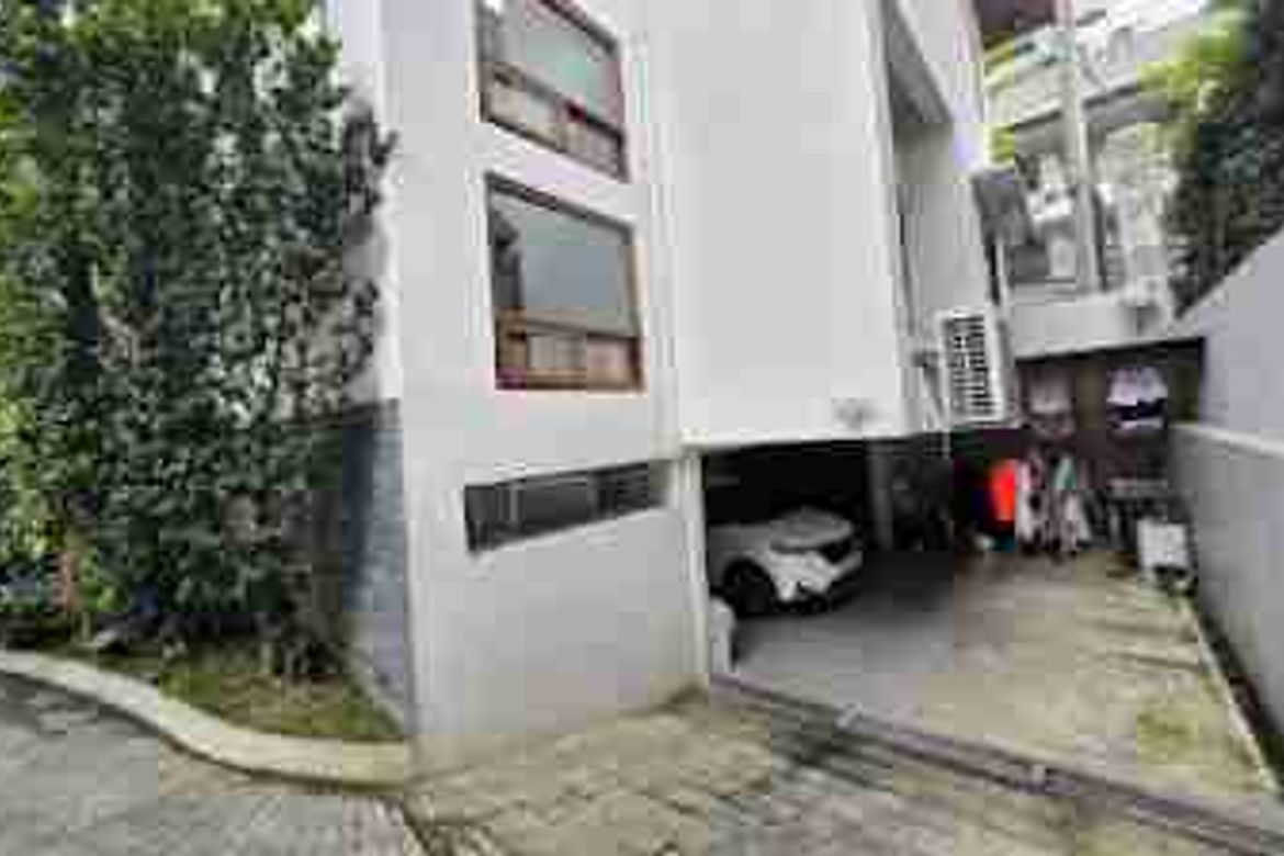 4 Bedroom Townhouse for Sale in Magallanes, Makati, Metro Manila near MRT-3 Magallanes – photo 7