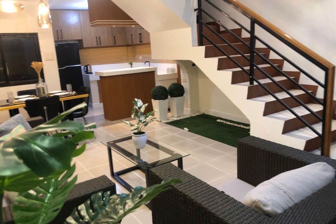 4 Bedroom Townhouse for Sale in Magallanes, Makati, Metro Manila near MRT-3 Magallanes – photo 3