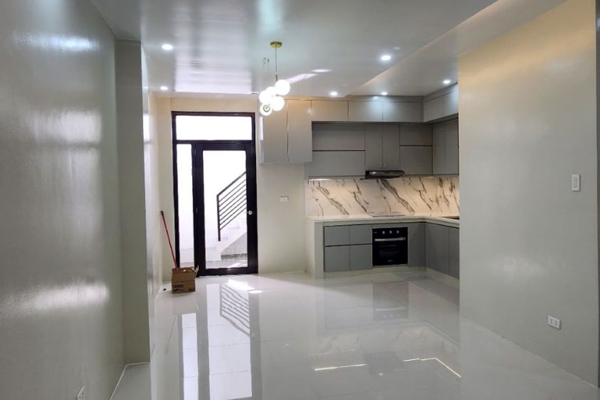 4 Bedroom Townhouse for Sale in Mahabang Parang, Angono, Rizal – photo 6