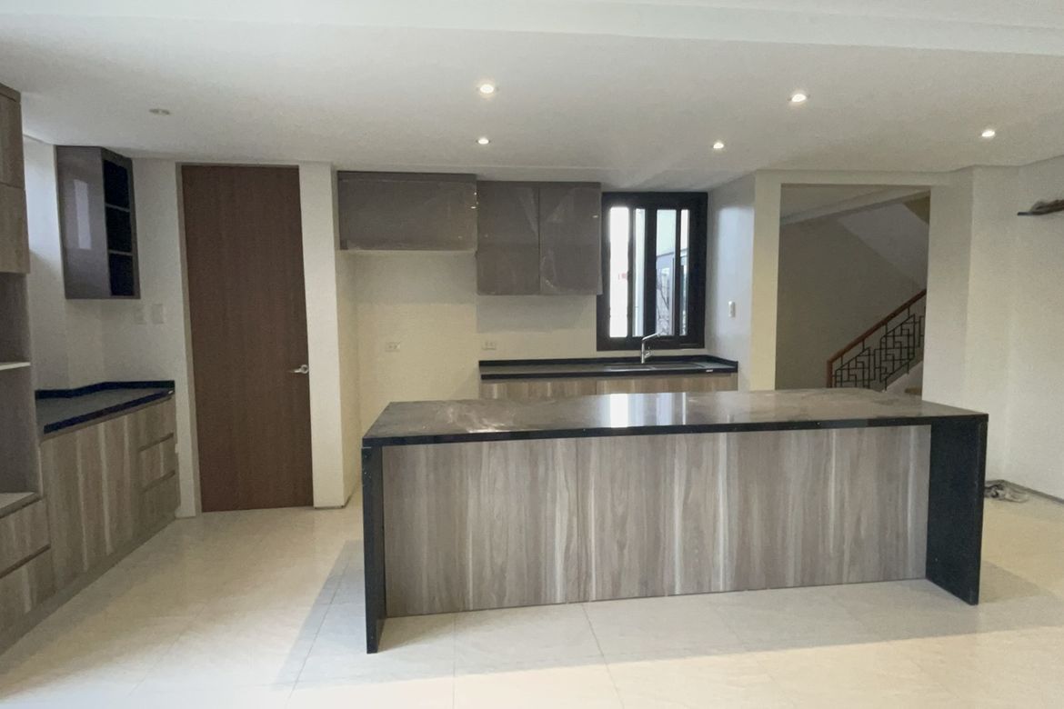 4 Bedroom Townhouse for Sale in Maharlika, Quezon City, Metro Manila – photo 6