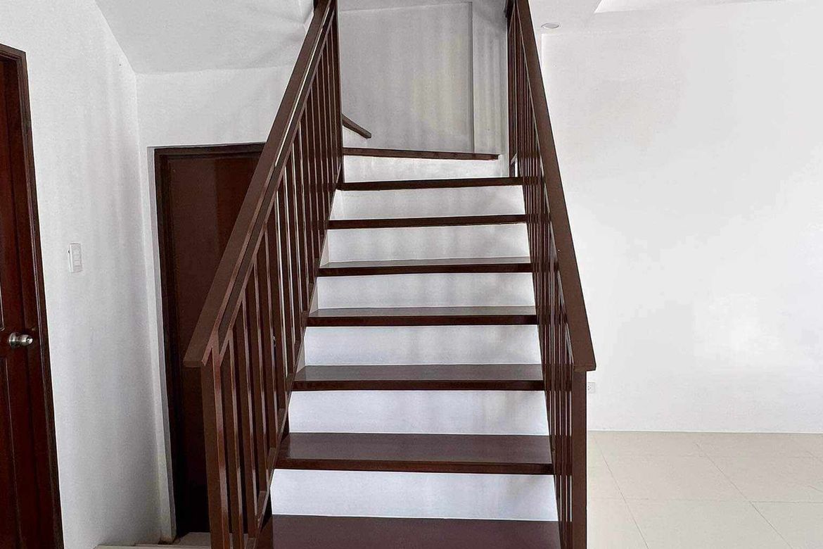 4 Bedroom Townhouse for Sale in Maitim 2nd Central, Tagaytay, Cavite – photo 2