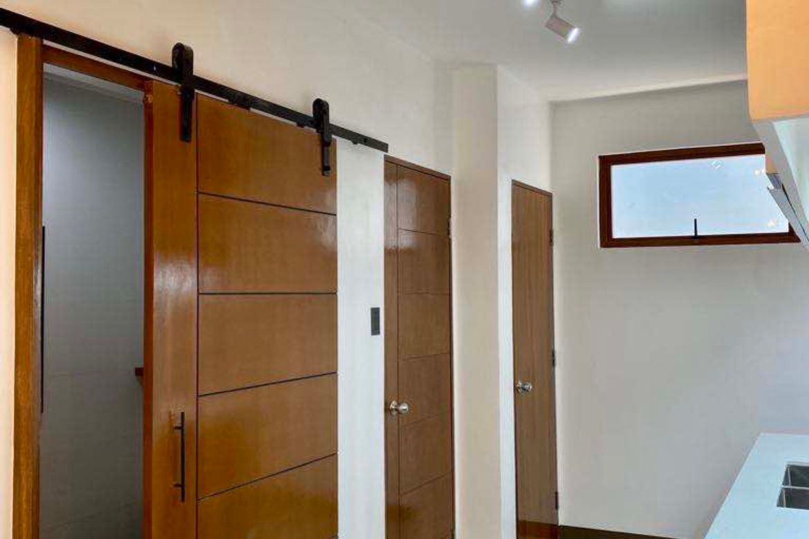 4 Bedroom Townhouse for Sale in Makati Townhouse Bangkal Near Ayala Ave, Barangay 47, Pasay, Metro Manila – photo 2