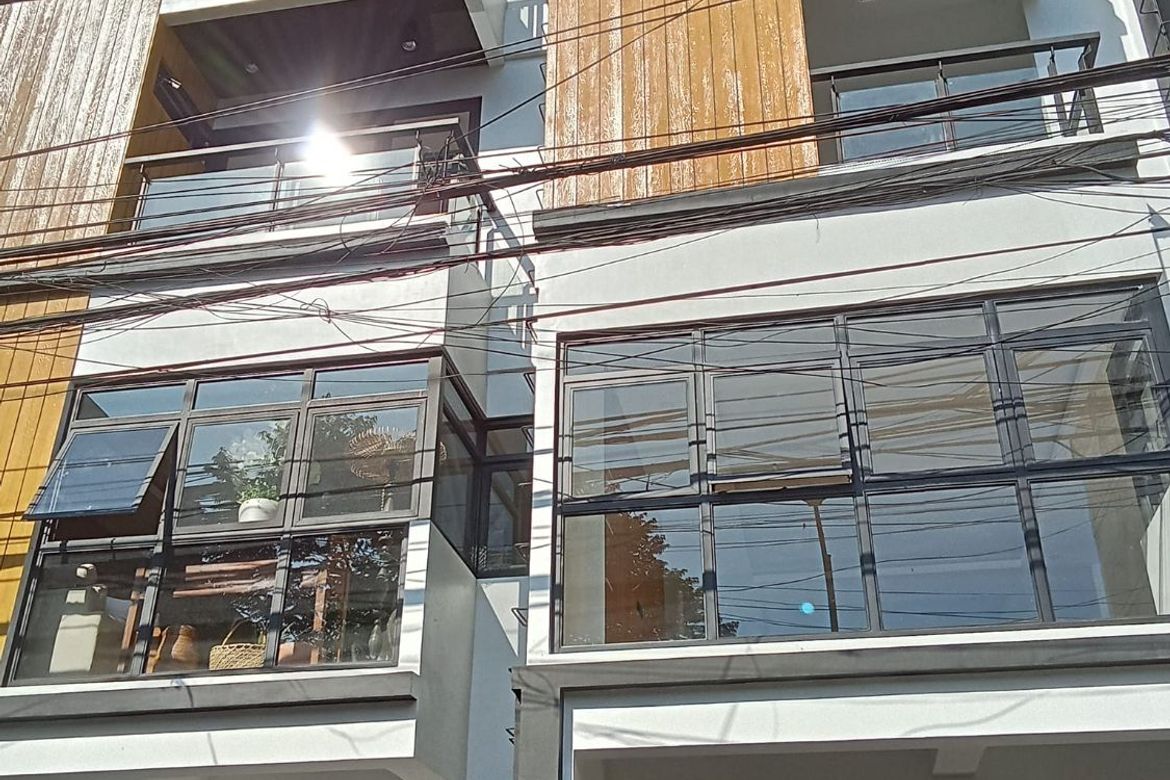 4 Bedroom Townhouse for Sale in Malamig, Mandaluyong, Metro Manila near MRT-3 Boni – photo 3