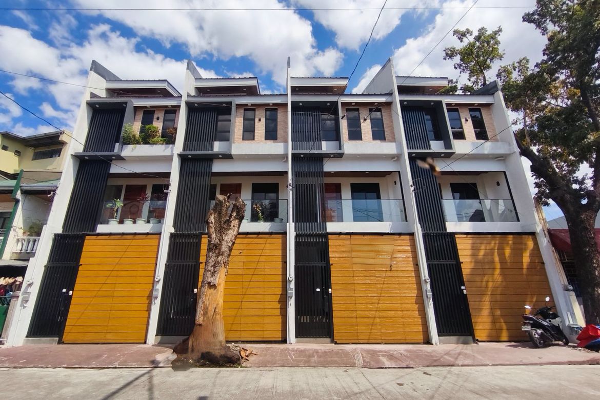 4 Bedroom Townhouse for Sale in Malanday, Marikina, Metro Manila