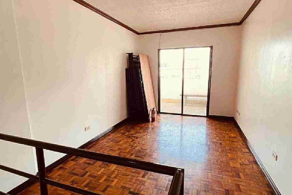4 Bedroom Townhouse for Sale in Malate, Manila, Metro Manila near LRT-1 Vito Cruz – photo 2