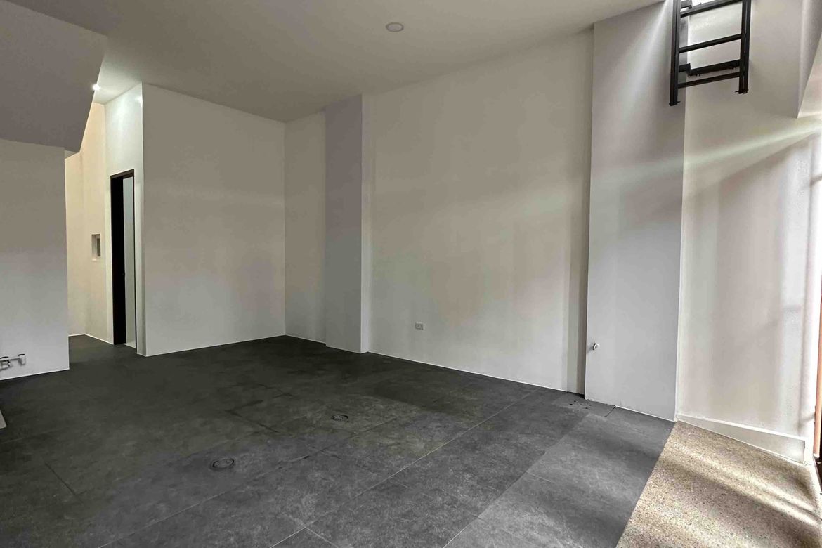 4 Bedroom Townhouse for Sale in Malate, Manila, Metro Manila near LRT-1 Vito Cruz – photo 3