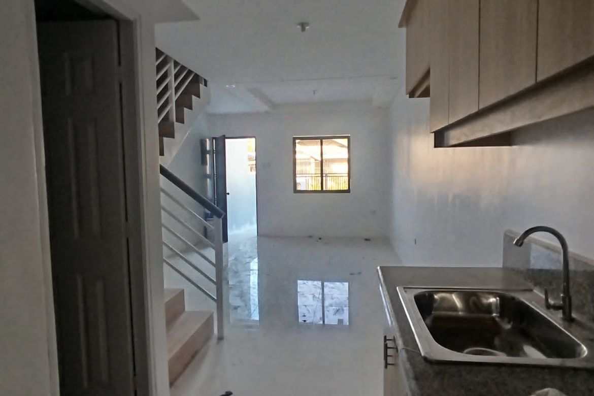 4 Bedroom Townhouse for Sale in Mayamot, Antipolo, Rizal – photo 3