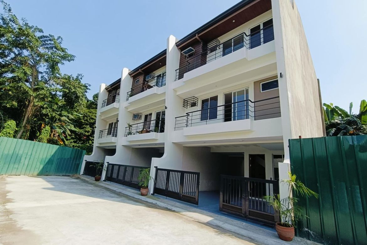 4 Bedroom Townhouse for Sale in Merville, Parañaque, Metro Manila – photo 2