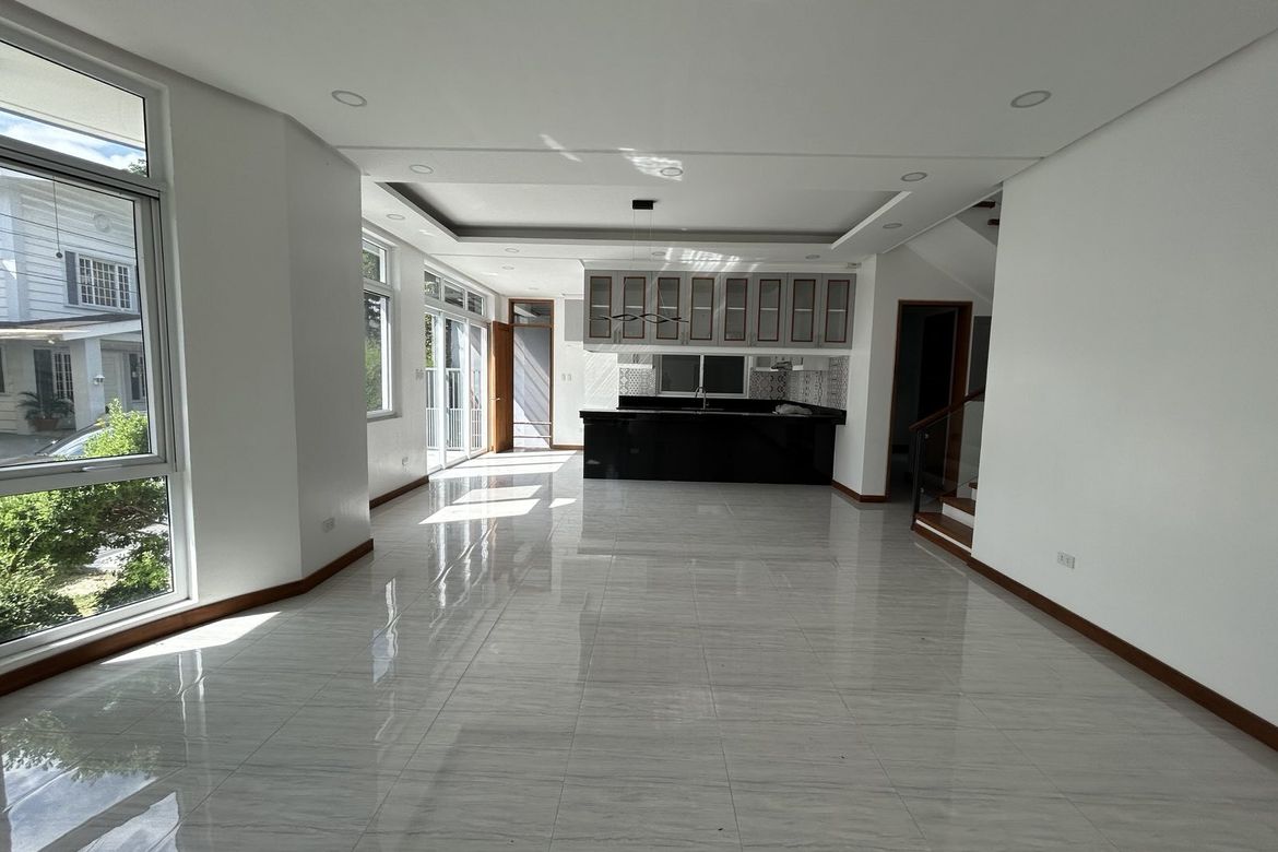 4 Bedroom Townhouse for Sale in Merville, Parañaque, Metro Manila – photo 6