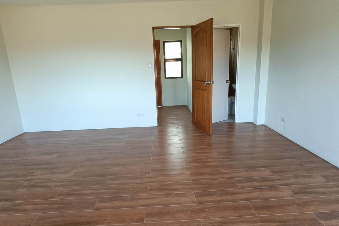 4 Bedroom Townhouse for Sale in Moonwalk, Parañaque, Metro Manila – photo 6