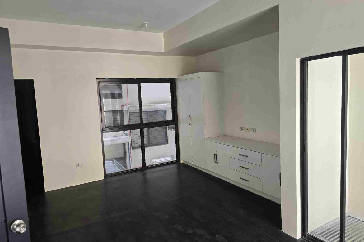 4 Bedroom Townhouse for Sale in Onse, San Juan, Metro Manila – photo 8