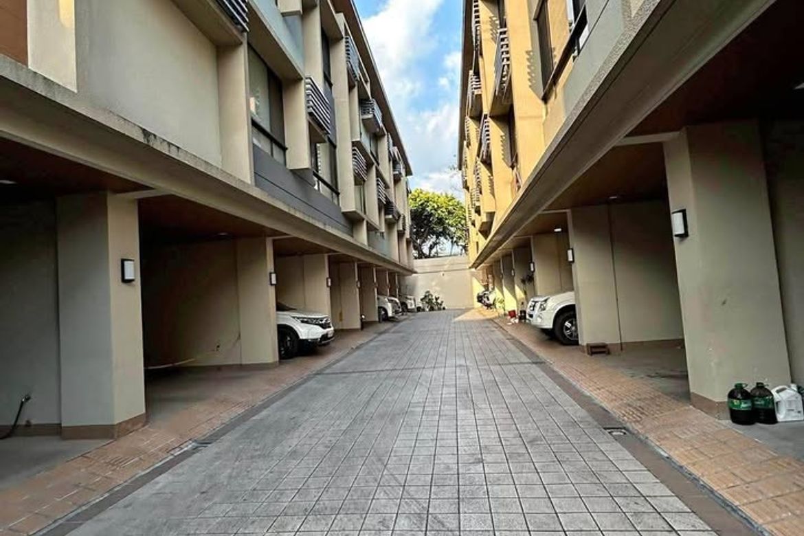 4 Bedroom Townhouse for Sale in Palanan, Makati, Metro Manila – photo 3