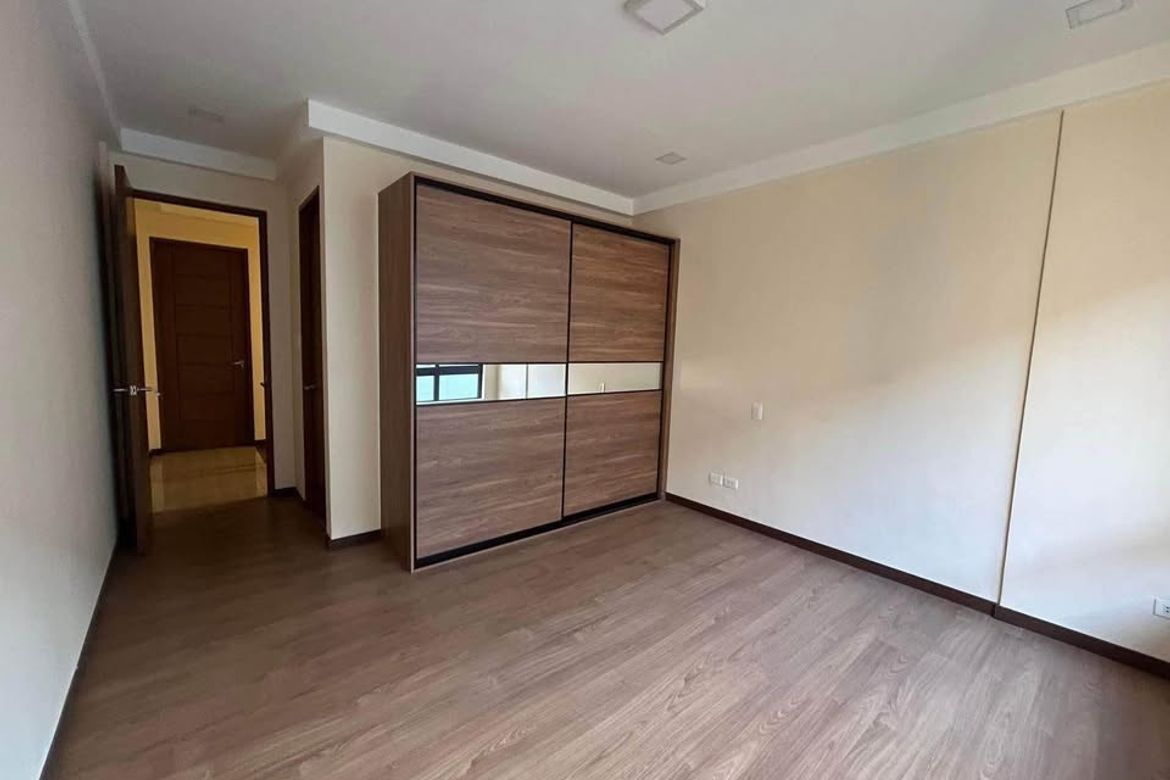 4 Bedroom Townhouse for Sale in Palanan, Makati, Metro Manila – photo 8