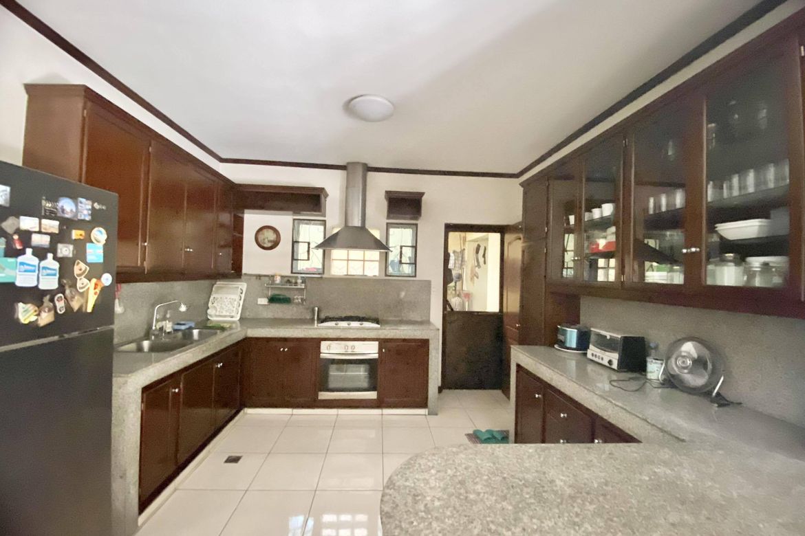 4 Bedroom Townhouse for Sale in Parkwood Greens Executive village, Maybunga, Pasig, Metro Manila